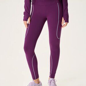 Outdoor Voices Frostknit 7/9 leggings in Plum. Size S. New with tags.